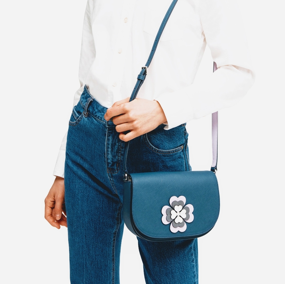 NWT Kate Spade Flower Applique Crossbody Bag - Picture 2 of 10